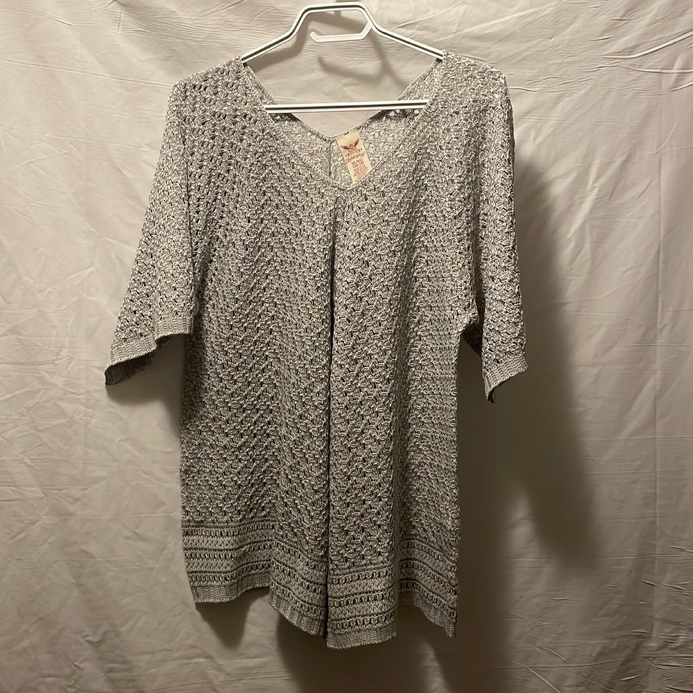 Cable sweater - Picture 1 of 3